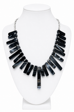 Load image into Gallery viewer, Black Mamba Fan Necklace