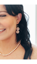 Load image into Gallery viewer, Pearl Fleur Earrings