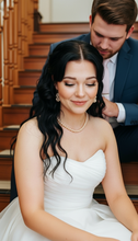 Load image into Gallery viewer, Pearl Fleur Earrings